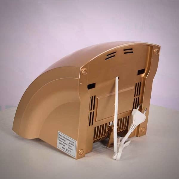 خشککن بدون تماس با حسگر حرکتی