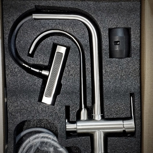 شیر شاوری هوادیائو با قابلیت چرخش 360 درجه