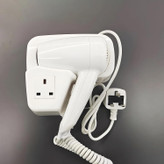 سشوار دیواری هوا دیائو در نمای زیبای حمام